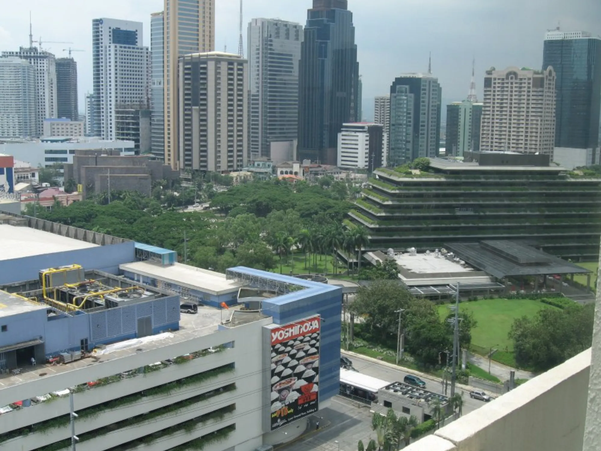 iListings Offices 4 Mandaluyong City