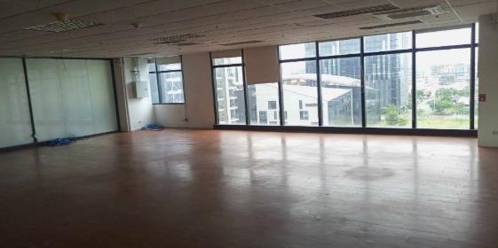 Very Accessible Whole Floor Office Space in the Bay Area for Lease with 24/7 Operations Capacity and PEZA Accreditation